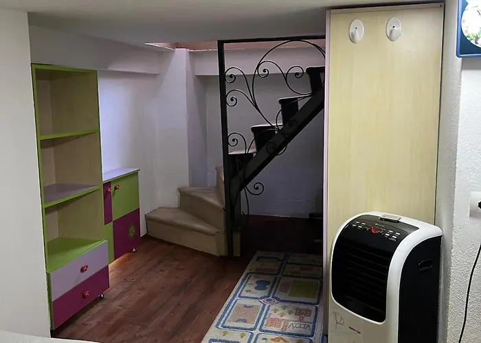 아파트 Duplex Cane *